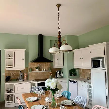 Le Nid De Julise Epoye